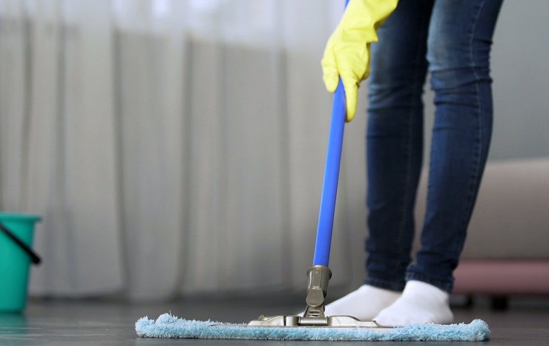 Como limpar piso paviflex: técnicas de limpeza que vão facilitar o seu tempo