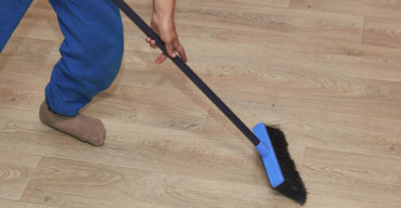 aprenda a fazer manutenção do piso laminado
